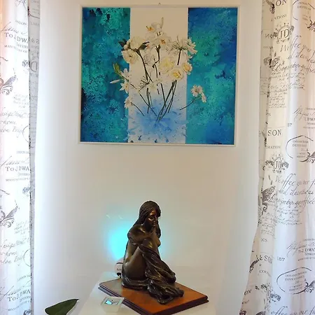 לינה וארוחת בוקר In Itinera 4*