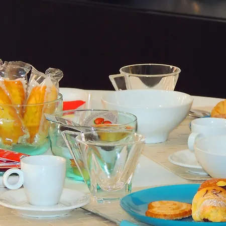 Couette-café In Itinera 4*